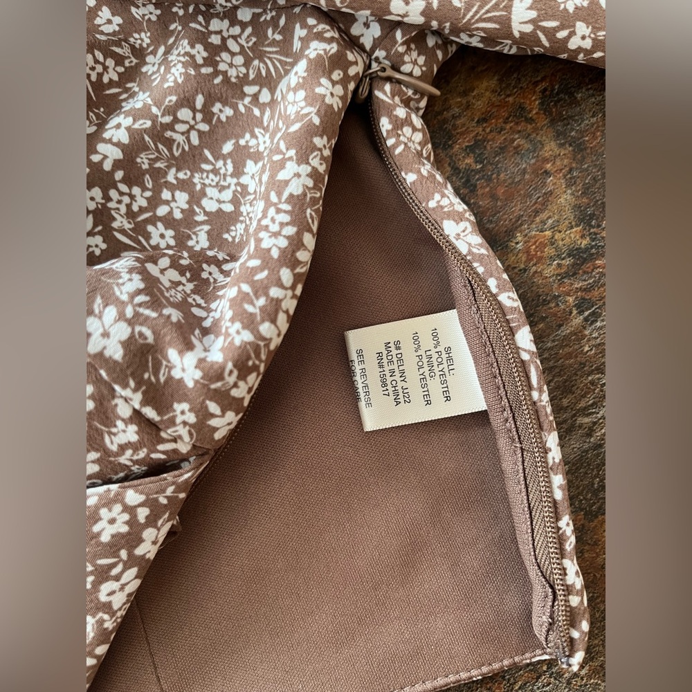 Altar’d State brown floral coquette milk maid puffy long sleeve crop top. Large - Picture 7 of 15